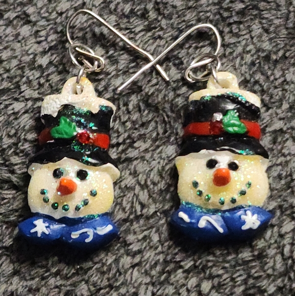 Jewelry - Festive Painted Resin Snowman Earrings